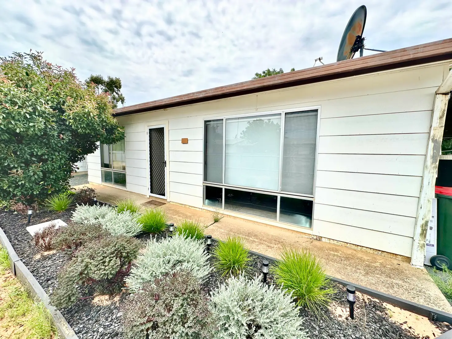 Main view of Homely block of units listing, 1-3/525 CLAY STREET, Hay NSW 2711