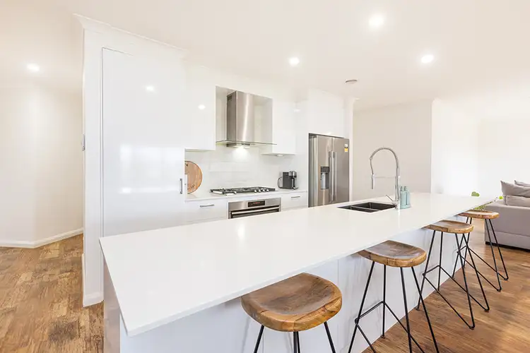 Second view of Homely house listing, 10 Karalanza Drive, Mildura VIC 3500