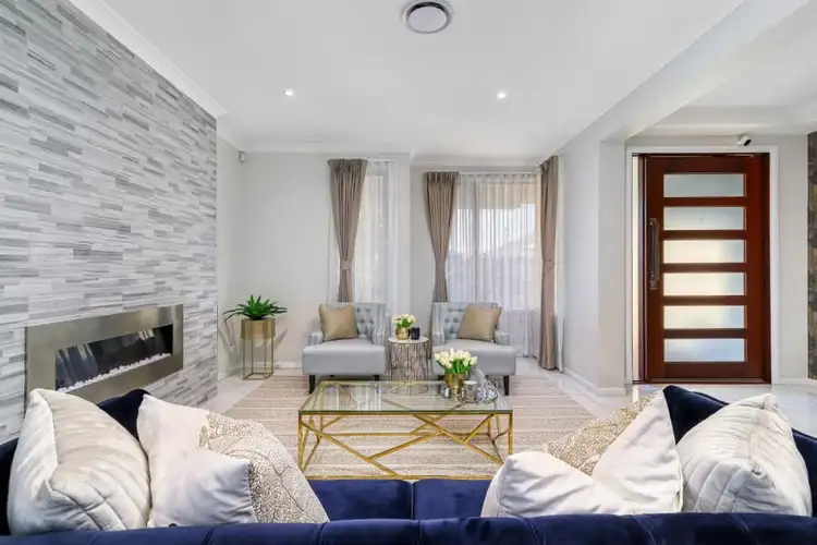 Second view of Homely house listing, 25 Alma Court, Villeneuve QLD 4514