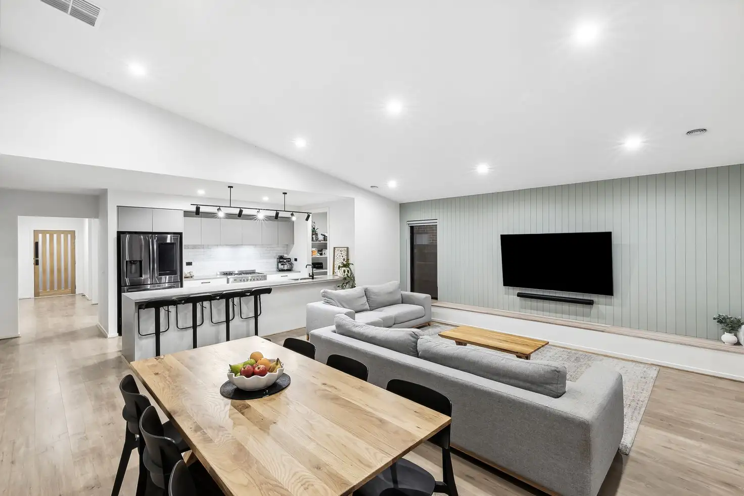 Main view of Homely house listing, 5 Kangaroo Paw Drive, Leopold VIC 3224