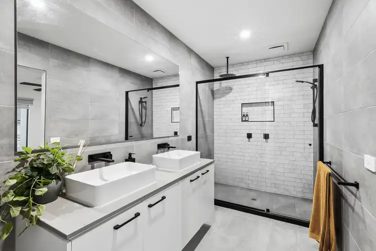 Sixth view of Homely house listing, 5 Kangaroo Paw Drive, Leopold VIC 3224