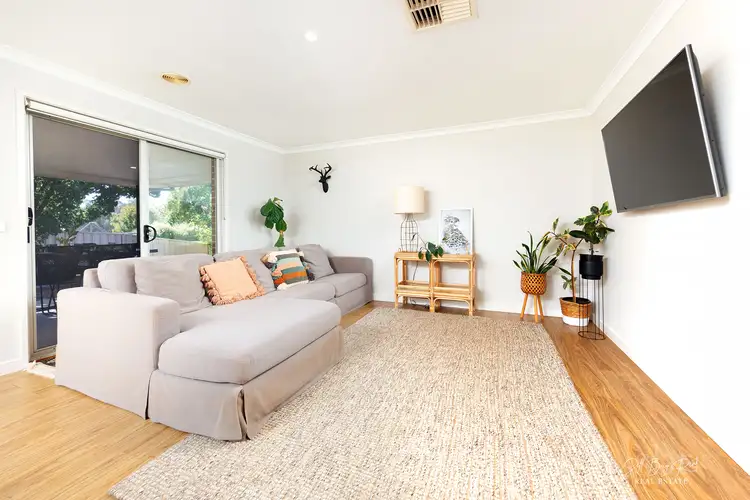 Fourth view of Homely house listing, 17 WHITELEY CIRCUIT, Baranduda VIC 3691