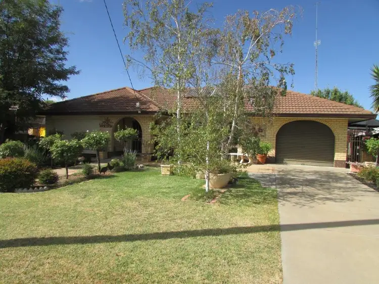 2-4 DARTS AVENUE, Rainbow VIC 3424
