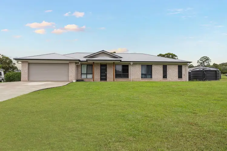 15 Leslee Court, Summerholm QLD 4341