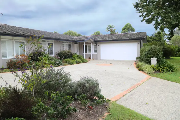 10 Waterhouse Avenue, St Ives NSW 2075