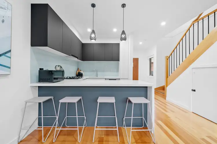 2/5 Florence Street, Coburg VIC 3058