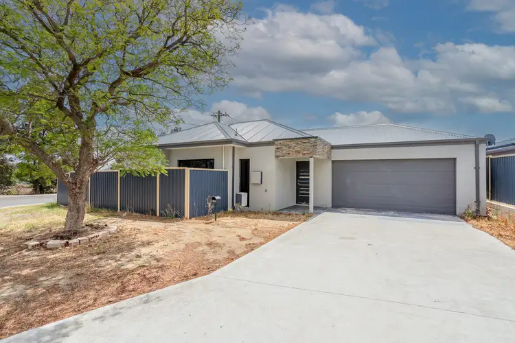 2 Crawley Road, Armadale WA 6112