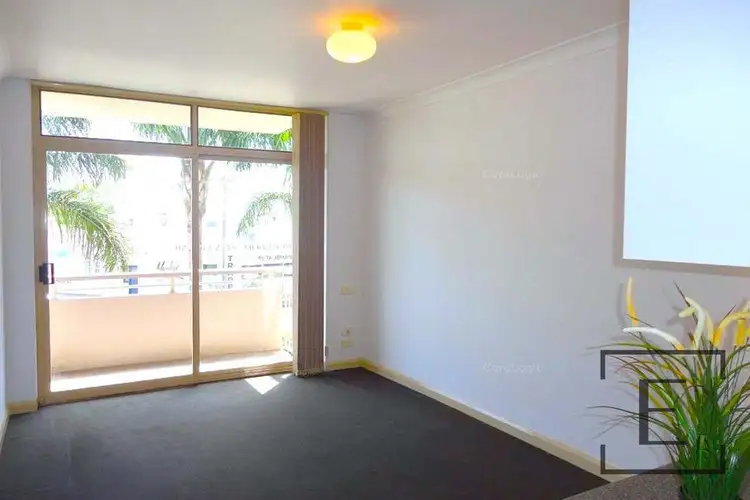 8/275 Lyons Road, Russell Lea NSW 2046