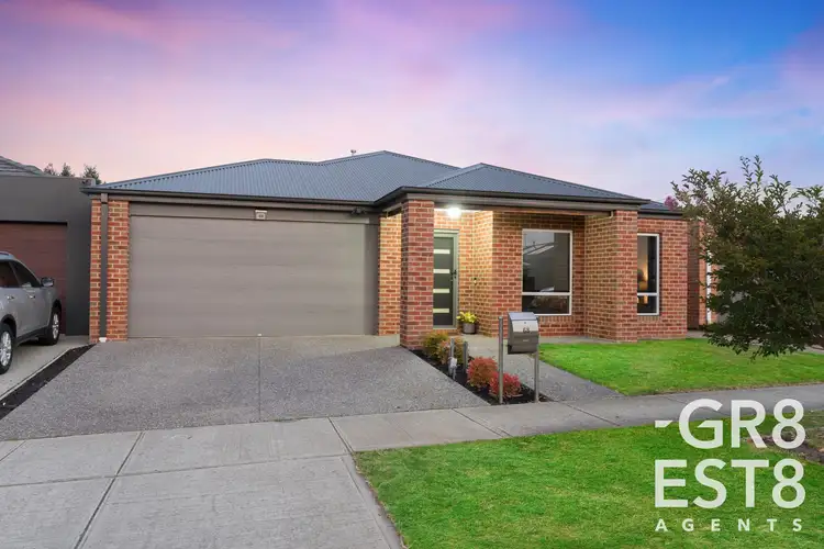 68 CREPE AVENUE, Cranbourne West VIC 3977