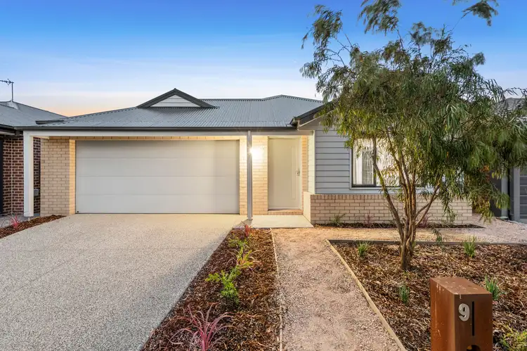 9 Norton Parade, Charlemont VIC 3217