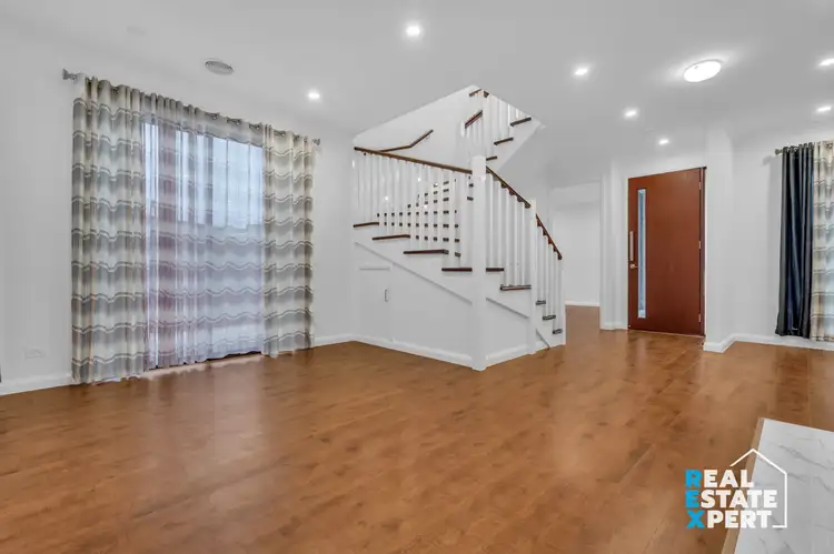Fourth view of Homely house listing, 2/6 Mawson Court, Cranbourne North VIC 3977
