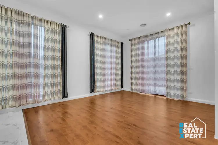 Sixth view of Homely house listing, 2/6 Mawson Court, Cranbourne North VIC 3977