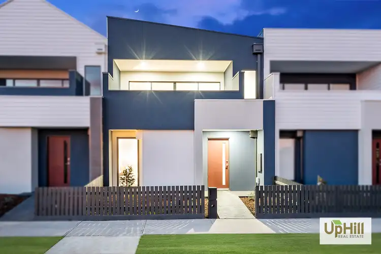 7 Guell Lane, Clyde North VIC 3978