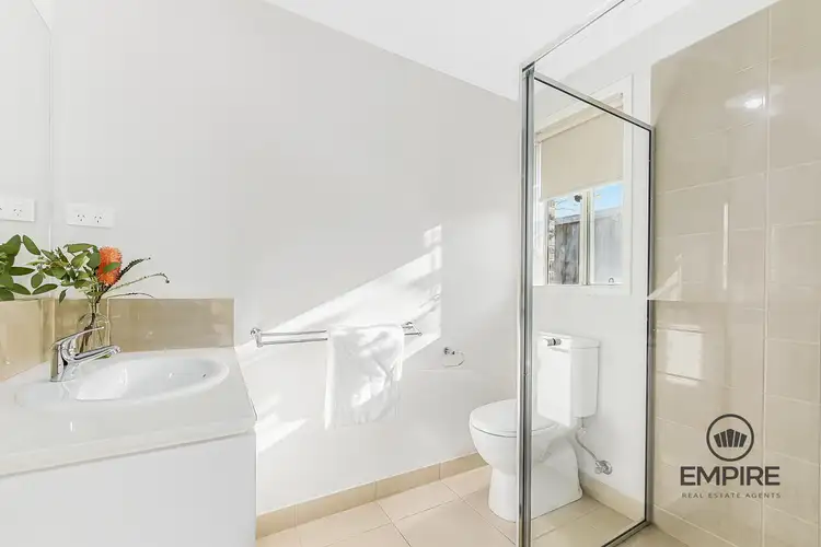 Seventh view of Homely house listing, 2 Mena Place, Clyde VIC 3978