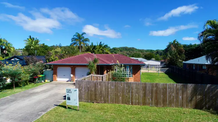 Second view of Homely house listing, 8 Hardy Avenue, Ocean Shores NSW 2483