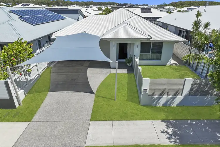 100 PEREGIAN BREEZE DRIVE