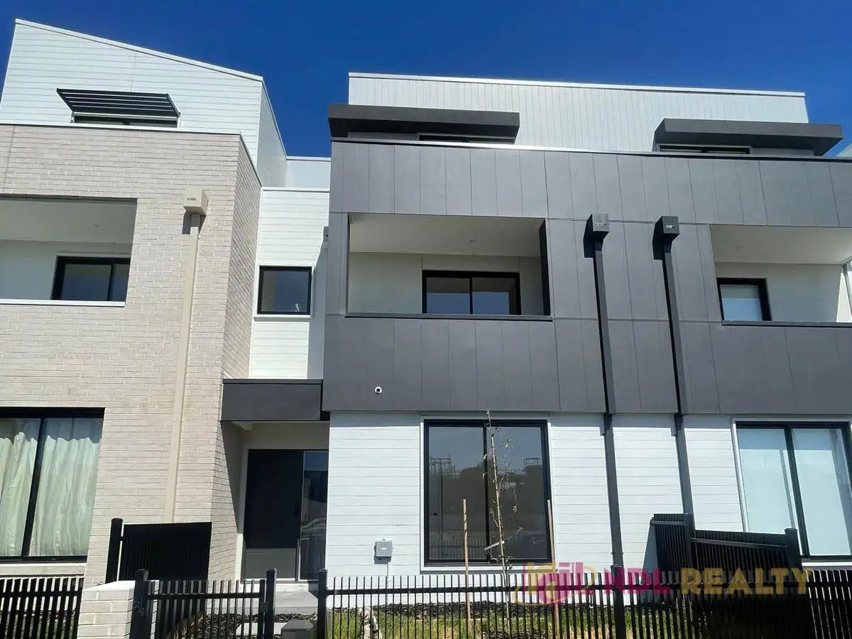 Main view of Homely townhouse listing, 8 Wetland Drive, Williamstown VIC 3016