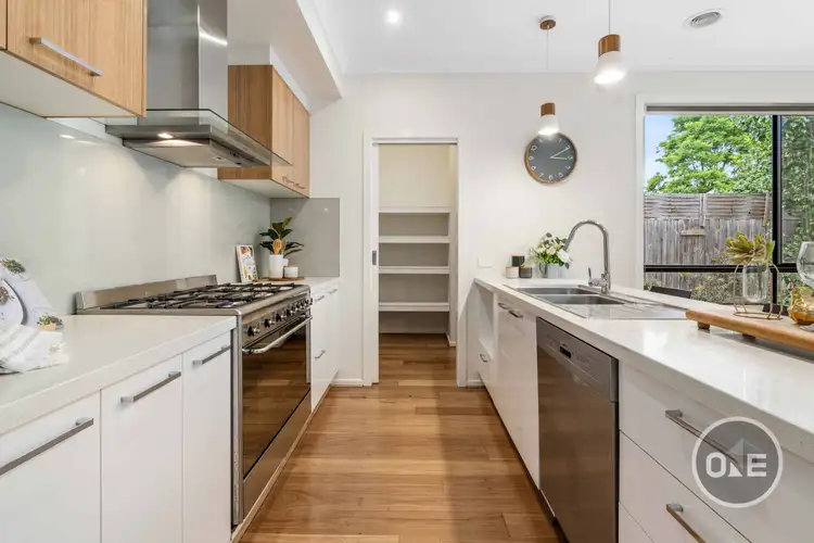13 Cornfield Grove, Box Hill South VIC 3128