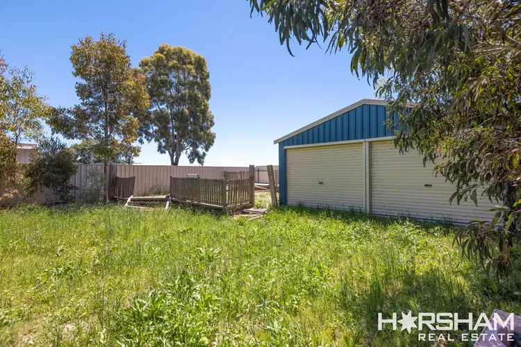 17 Creek Crescent, Horsham VIC 3400