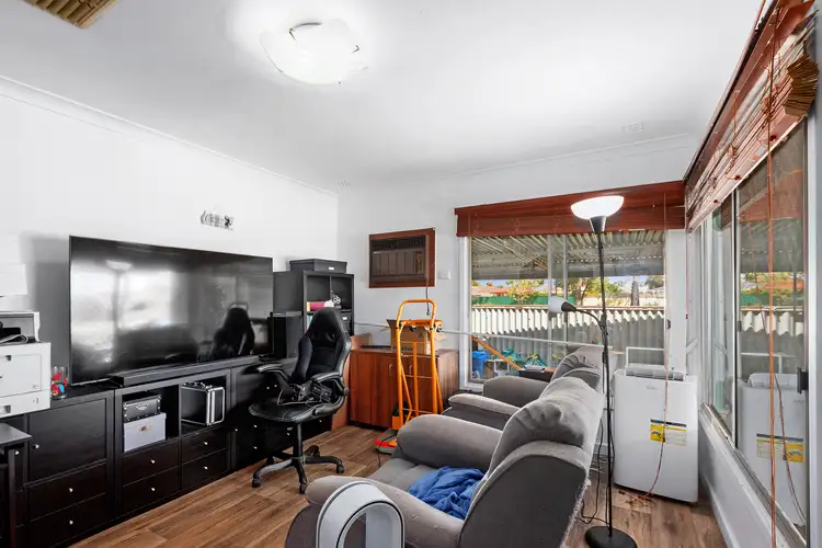 Sixth view of Homely house listing, 8 Simons Court, Langford WA 6147