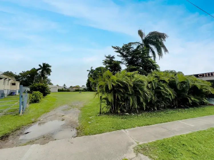 176 Main Street, Proserpine QLD 4800