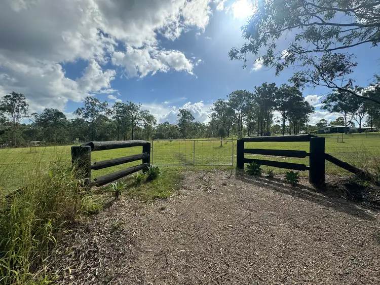 261 Carbeen Crescent, Nanango QLD 4615