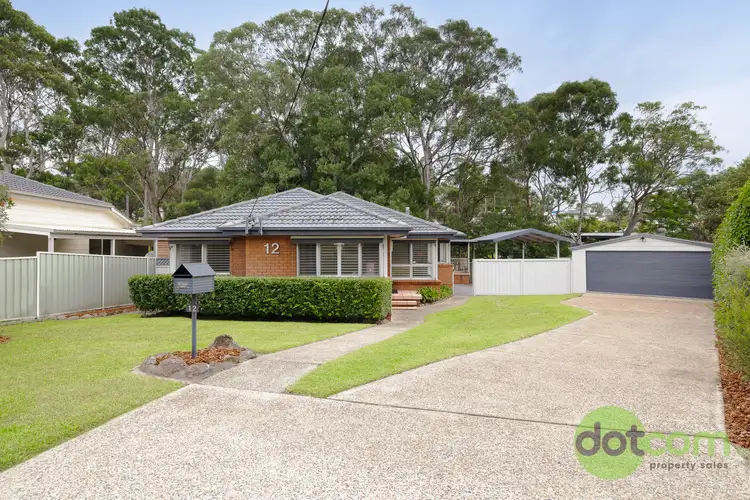 12 Jamboree Close, Fennell Bay NSW 2283