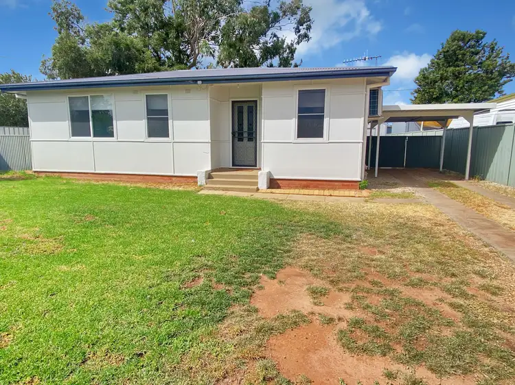4 Hickory Street, Leeton NSW 2705