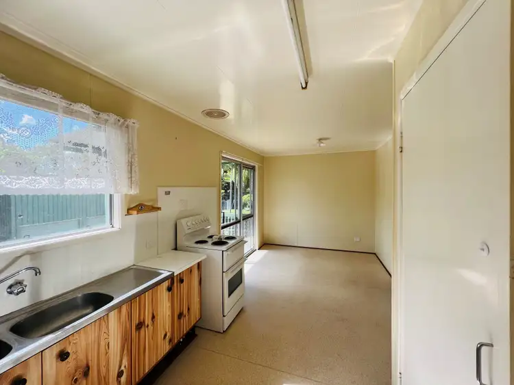 Fifth view of Homely house listing, 10 Donovan Crescent, Dysart QLD 4745