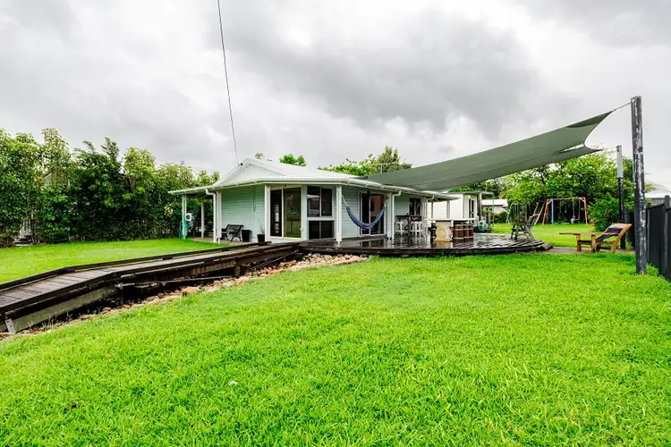 37 Esplanade, Balgal Beach QLD 4816