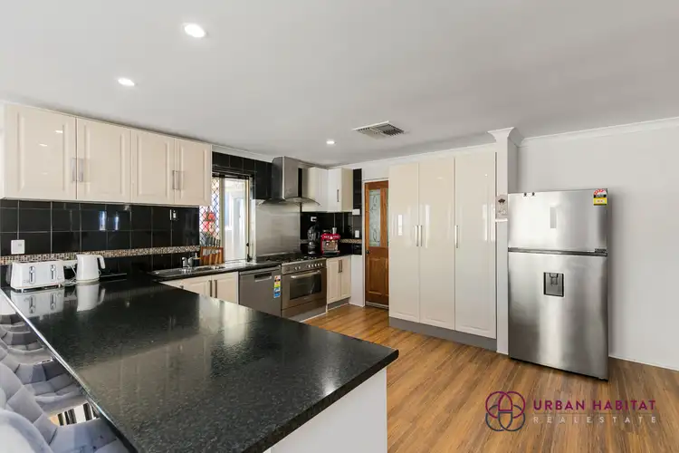 Second view of Homely house listing, 9 Liddington Rise, Leda WA 6170