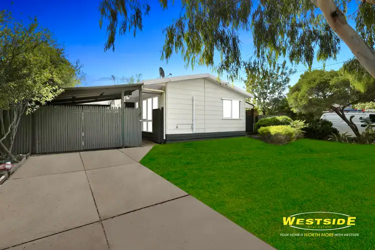 7 Leonid Drive, Rockbank VIC 3335