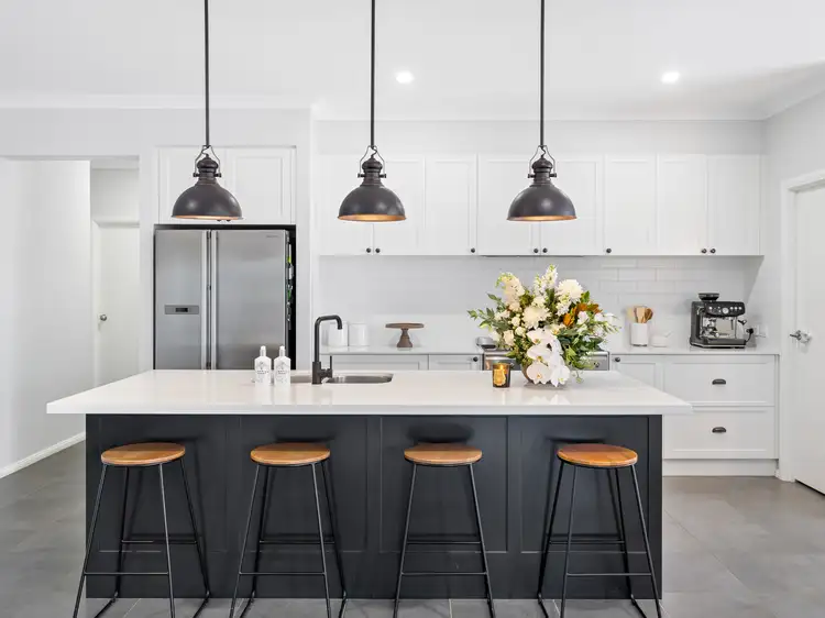 9 Castaway Cresent, Teralba NSW 2284
