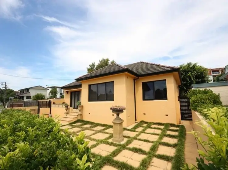 39 Byrne Avenue, Russell Lea NSW 2046