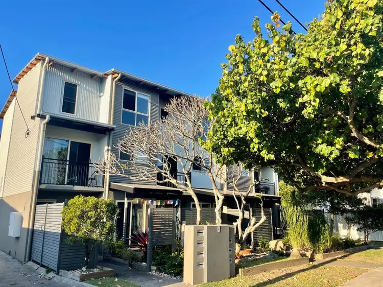 2/6 Hinkler Parade, Maroochydore QLD 4558