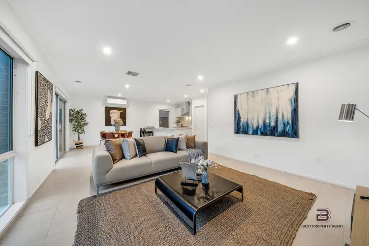 Second view of Homely house listing, 11 Cunningham Parade, Keysborough VIC 3173