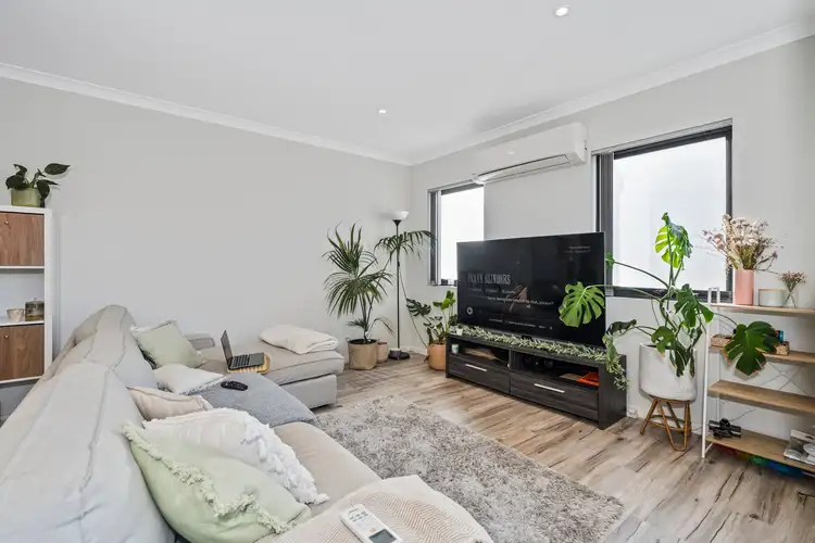 Fourth view of Homely unit listing, 2/42 Tuckey Street, Mandurah WA 6210