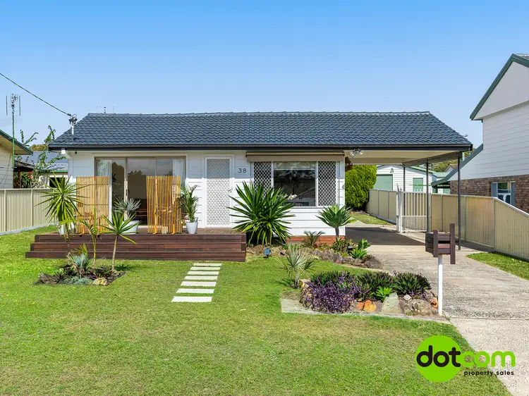 38 Kalulah Avenue, Gorokan NSW 2263