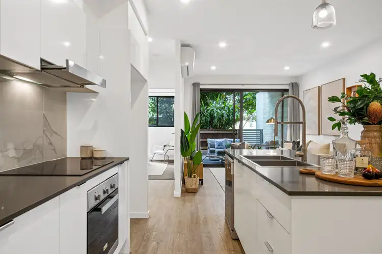 Third view of Homely apartment listing, 2/55 Lumley Street, Upper Mount Gravatt QLD 4122