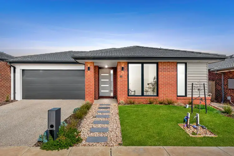 35 Mcarthur Crescent, Armstrong Creek VIC 3217