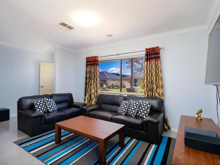 Fourth view of Homely house listing, 7 Cobby Court, Lavington NSW 2641