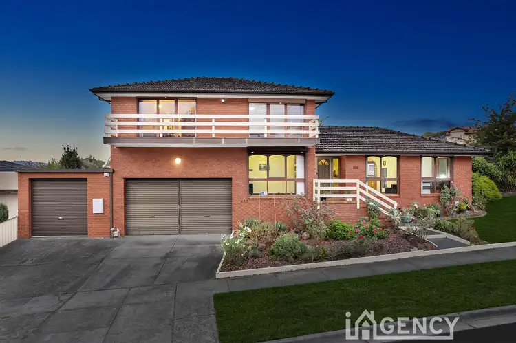 11 Mossgiel Park Drive, Endeavour Hills VIC 3802