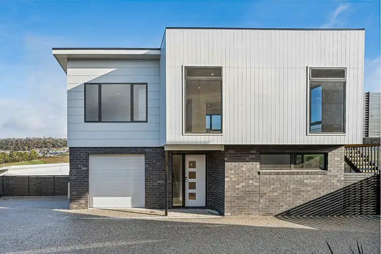 2/6 Busan Avenue, Rokeby TAS 7019