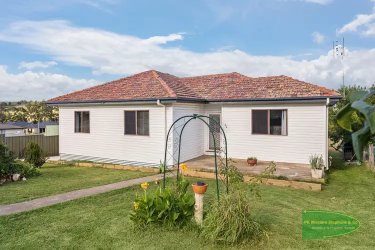 22 Hawke Street, Blayney NSW 2799