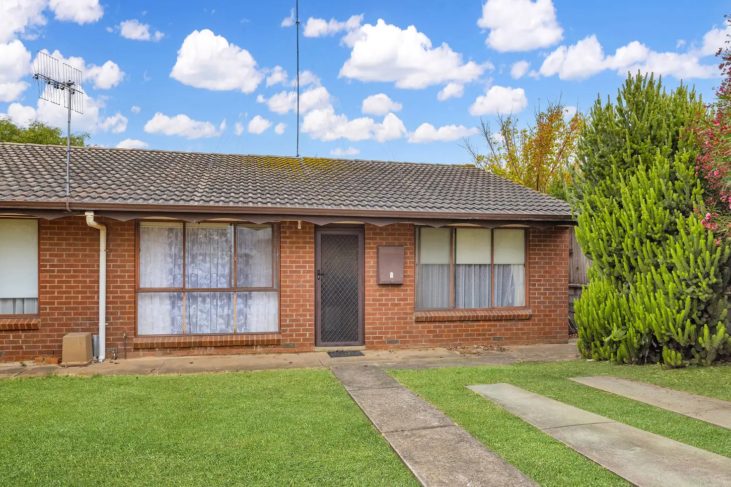 Main view of Homely unit listing, 1/30 Hopetoun Road, Warrnambool VIC 3280