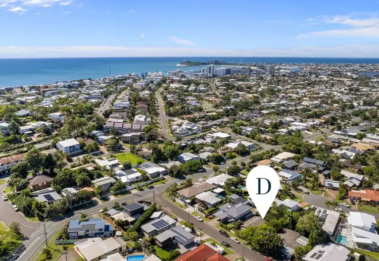 7 Hibiscus Avenue, Mooloolaba QLD 4557