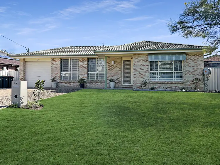 17 Beatty Blvd, Tanilba Bay NSW 2319
