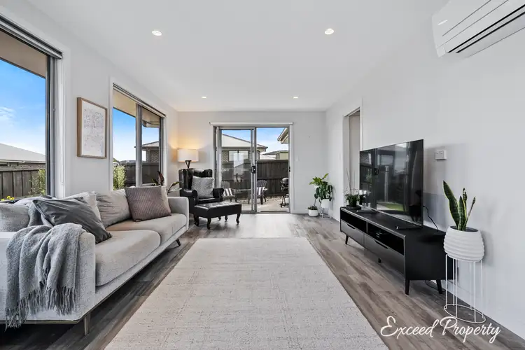 2/4 Mabel Close, Rokeby TAS 7019