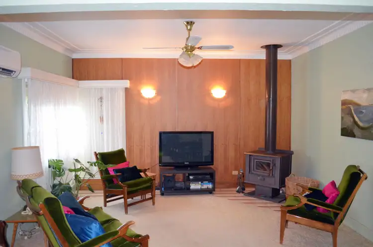 Sixth view of Homely house listing, 5 CORAL AVENUE, Warracknabeal VIC 3393