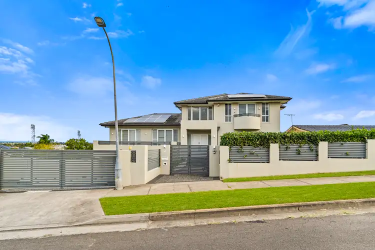 6 Blackbutt Street